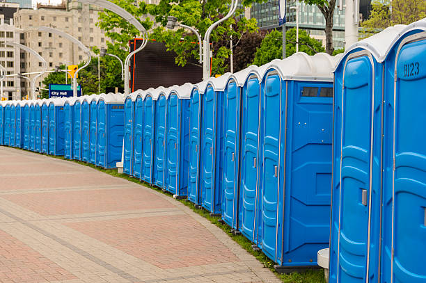 Best VIP or Luxury Restroom Trailers  in Tuckahoe, VA